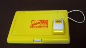 リサイクルショップで買ったおもちゃを孫にプレゼントするべきか